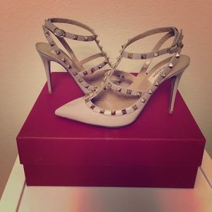 Valentino Garavani Rockstud Pump
